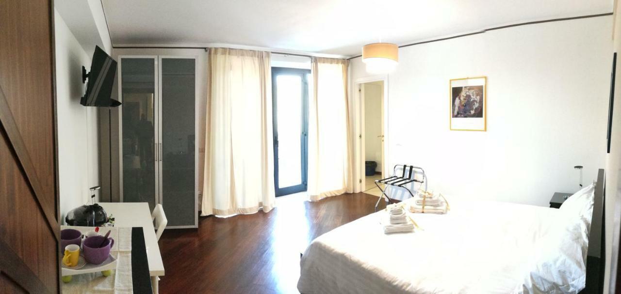 A Casa Di Sara Ermy Bed and Breakfast Bari Eksteriør billede
